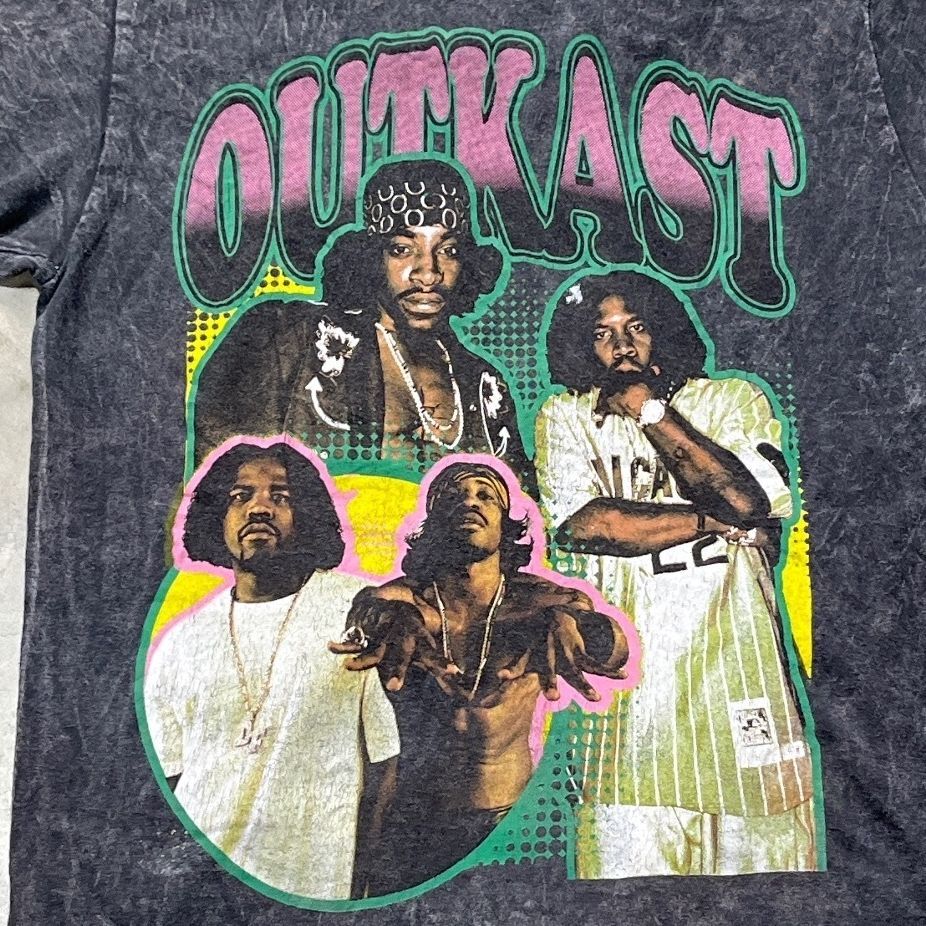 OutKast Preowned Small T-shirt