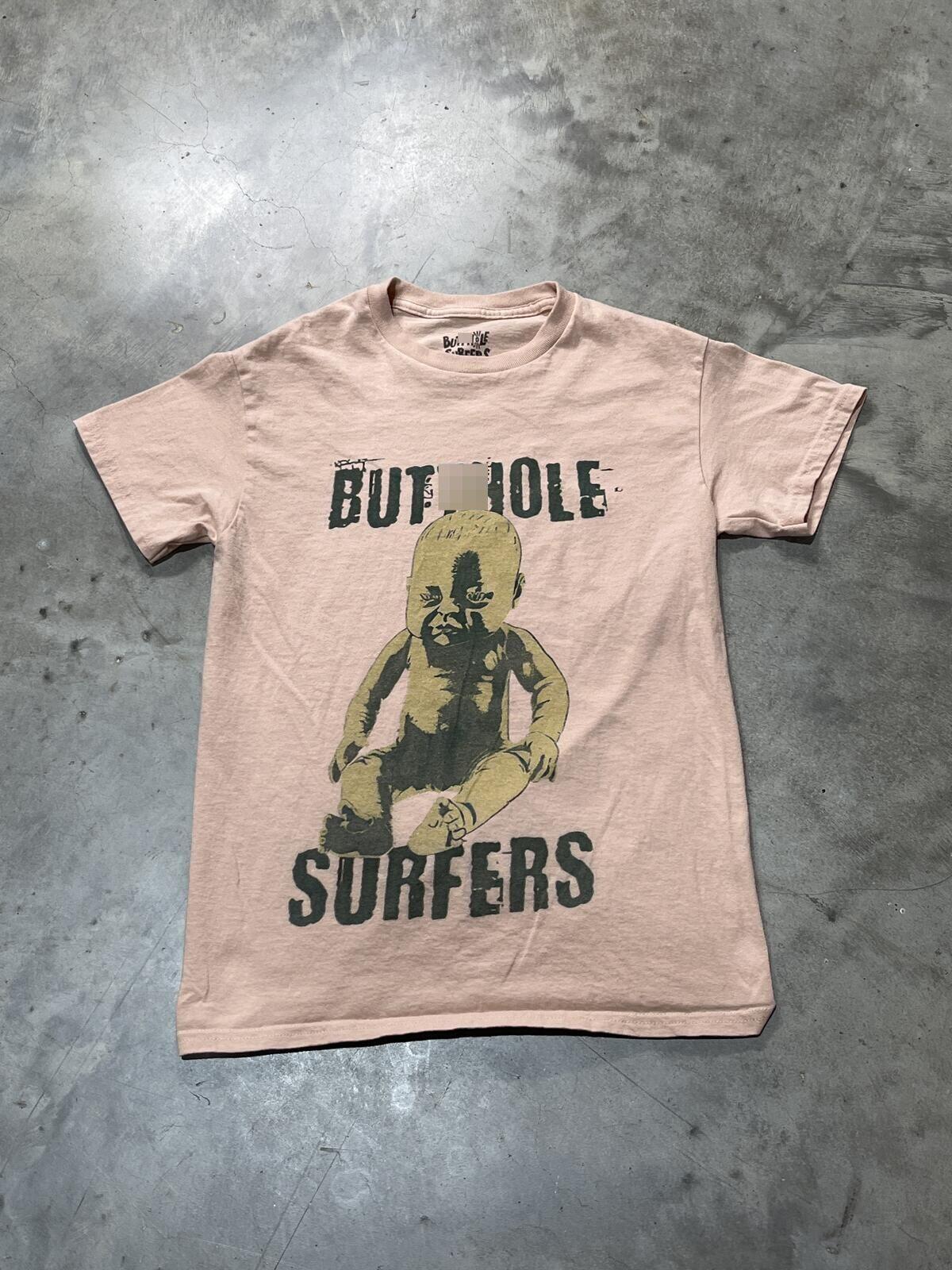 But**ole Surfers Preowned Small T-Shirt