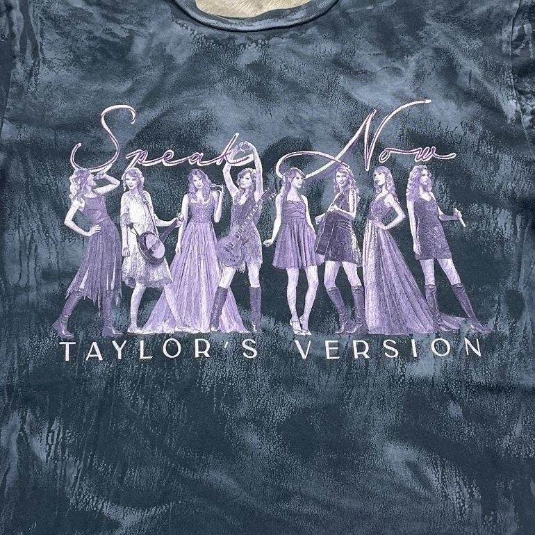Taylor Swift Preowned Large Tie Dye T-shirt