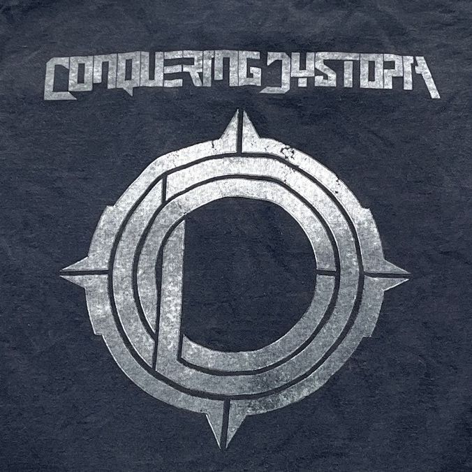Conquering Dystopia Preowned Medium T-shirt