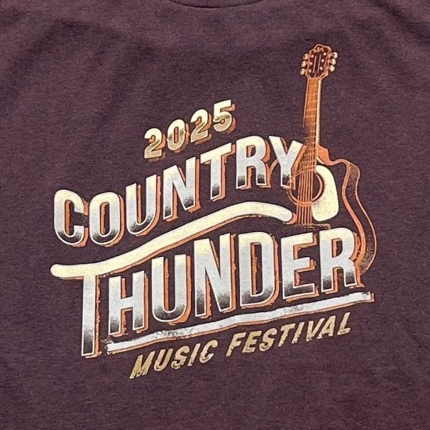 Country Thunder Music Festival Preowned Small T-shirt