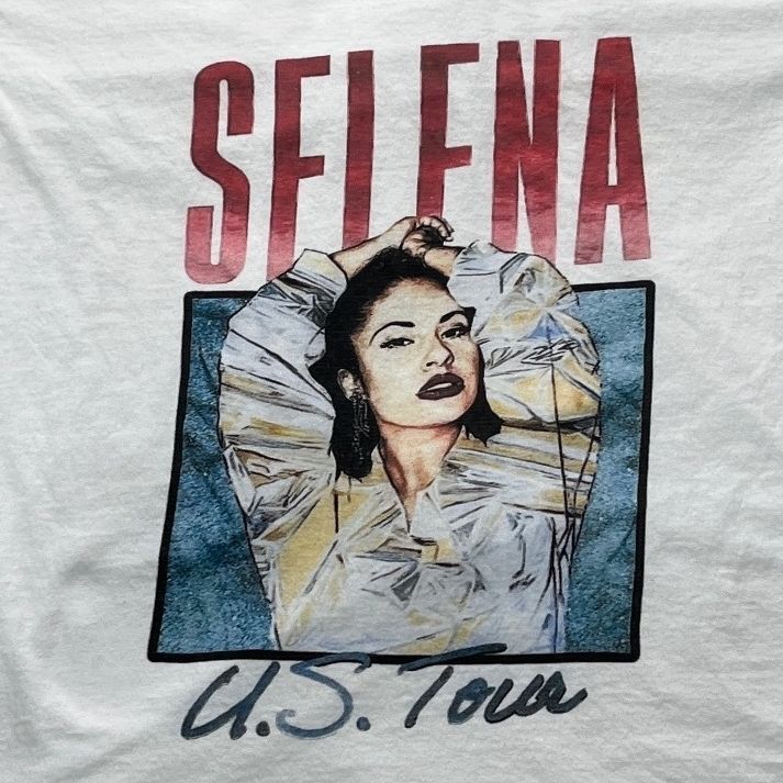 Selena Preowned XL T-shirt