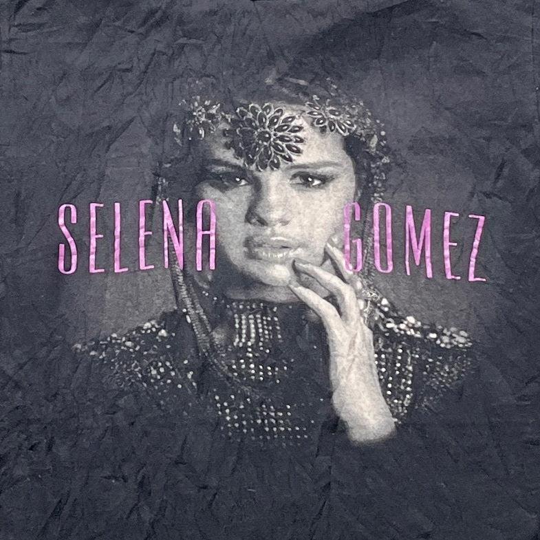 Selena Gomez Preowned Medium T-shirt