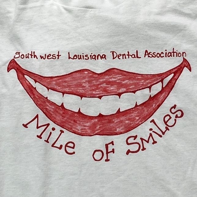 Vintage Mile Of Smiles SWLA Dental Association Preowned XL T-shirt