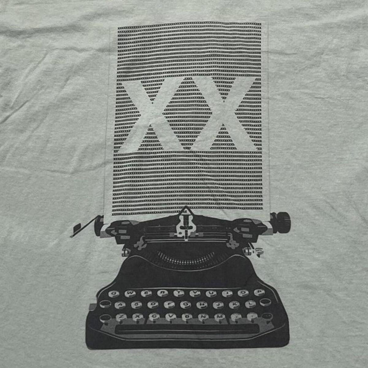 The XX Preowned XL T-shirt
