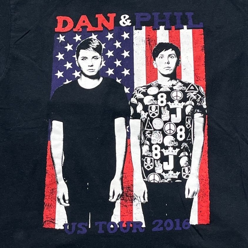 Dan & Phil Preowned Large T-shirt