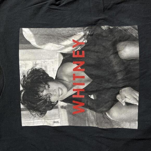Whitney Houston PreOwned XL band tshirt