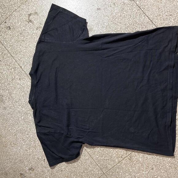 OutKast Preowned Large T-shirt