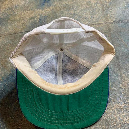 Vintage blue and white hat