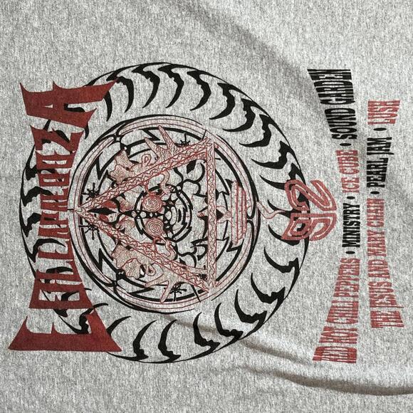 Lollapalooza preowned Large Band T-shirt