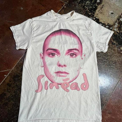Sinead PreOwned Small Band TShirt