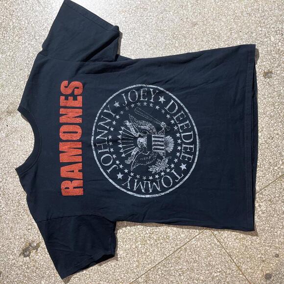 Ramones preowned Medium Band T-shirt