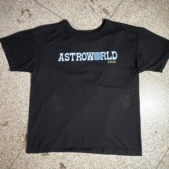 Astroworld Preowned Large Band T-shirt