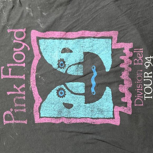 Pink Floyd Small PreOwned Graphic T-Shirt