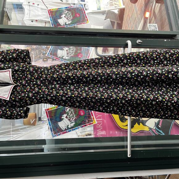 Vintage floral quilted preowned dress