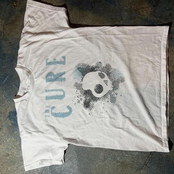 The Cure Preowned Large T-shirt