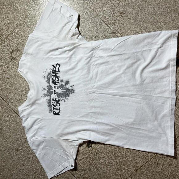 Rise from the ashes Preowned Large T-shirt