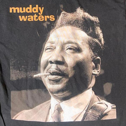 Muddy Waters preowned women’s Medium T-shirt
