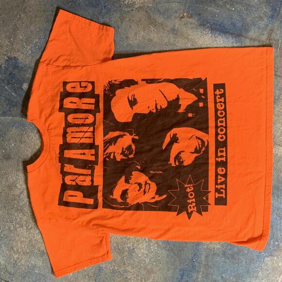 Paramore Medium Graphic Preowned T-shirt