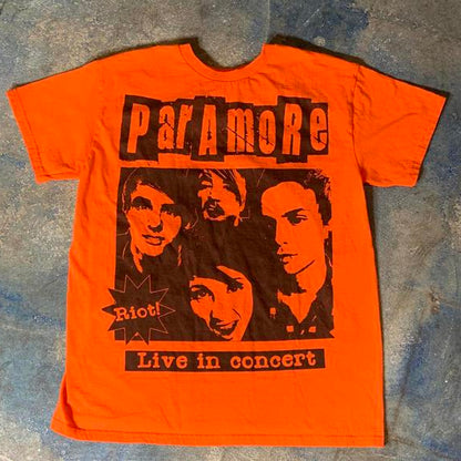 Paramore Medium Graphic Preowned T-shirt