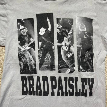 Brad Paisley Medium Graphic Preowned T-shirt