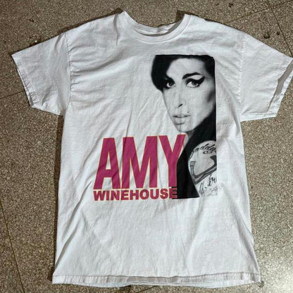 Amy Winehouse preowned Large Band T-shirt