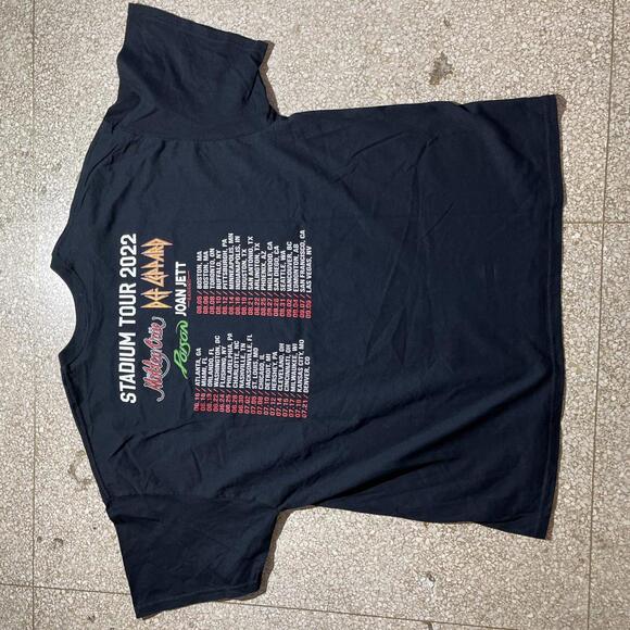 Motley Crue PreOwned 2XL Band tshirt