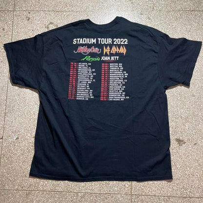 Motley Crue PreOwned 2XL Band tshirt