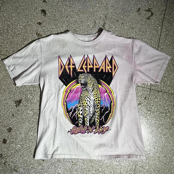 Def Leppard Preowned Large Band T-shirt