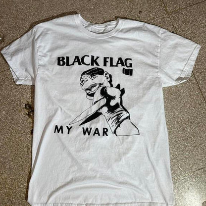 Black Flag preowned Large Band T-shirt