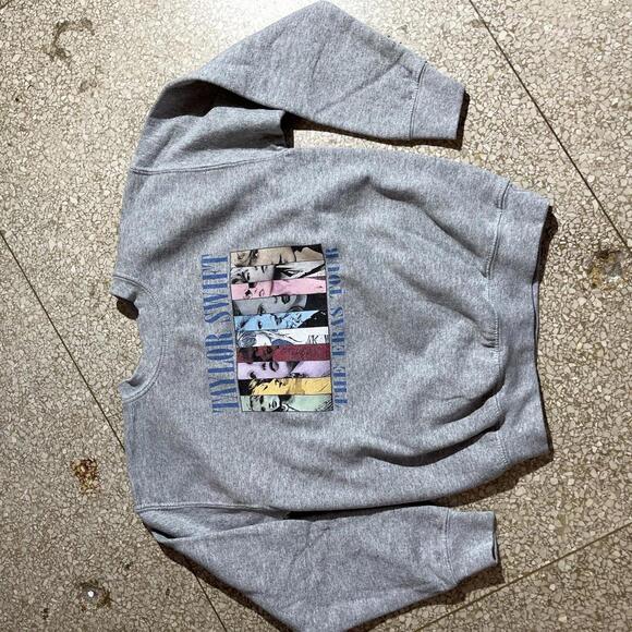 Taylor swift PreOwned small Band Sweatshirt
