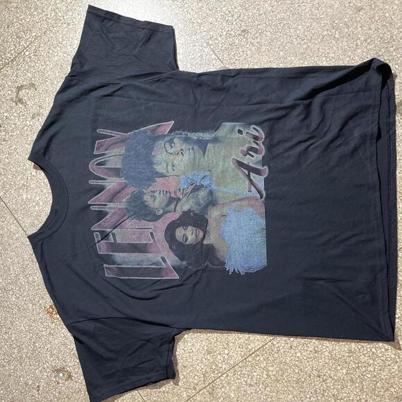 Lennox PreOwned XL band tshirt