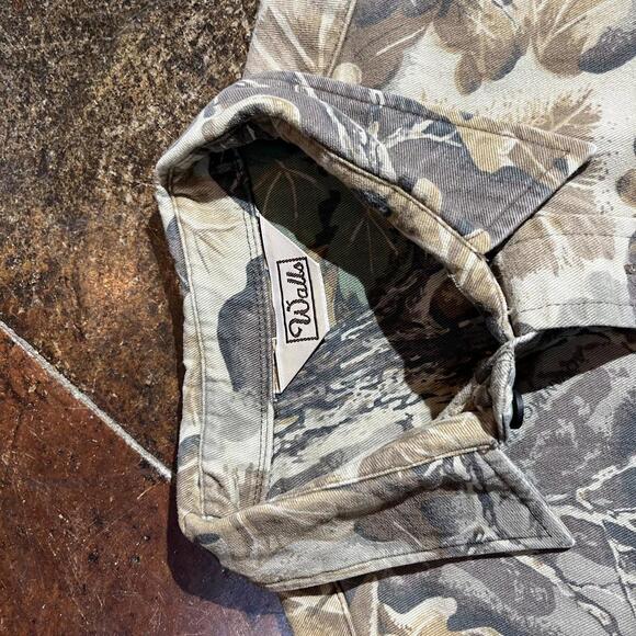 Camo Button down shirt preowned XLarge