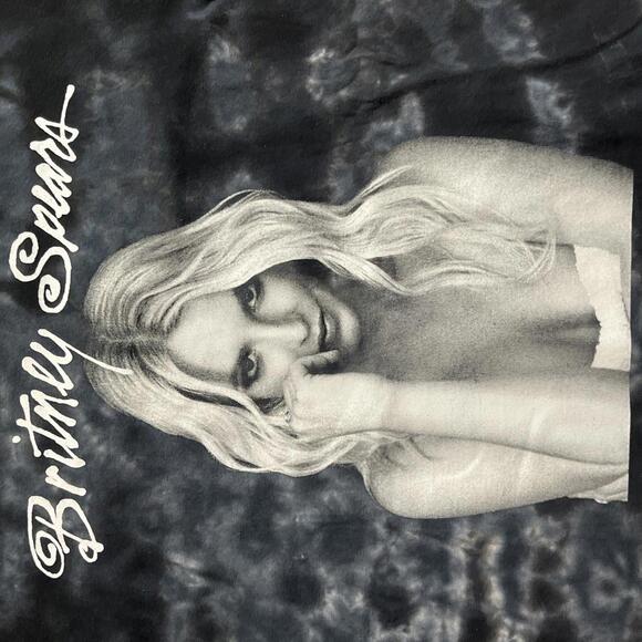 Britney Spears preowned Medium Band T-shirt