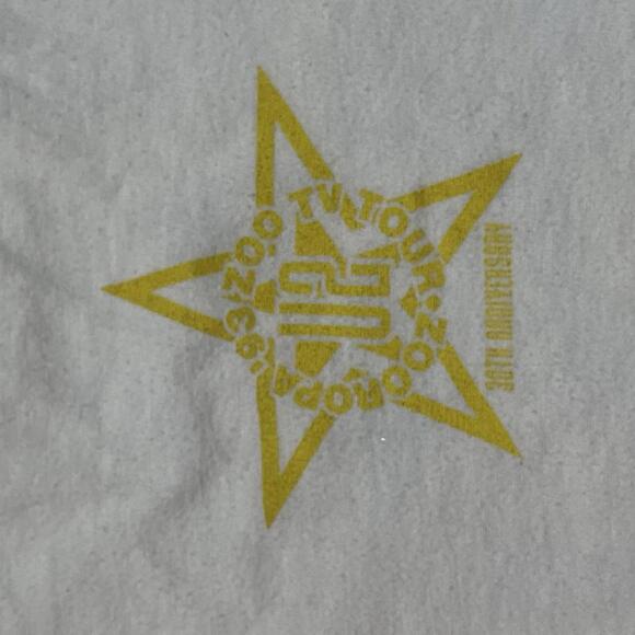 U2 Medium Graphic Preowned T-shirt