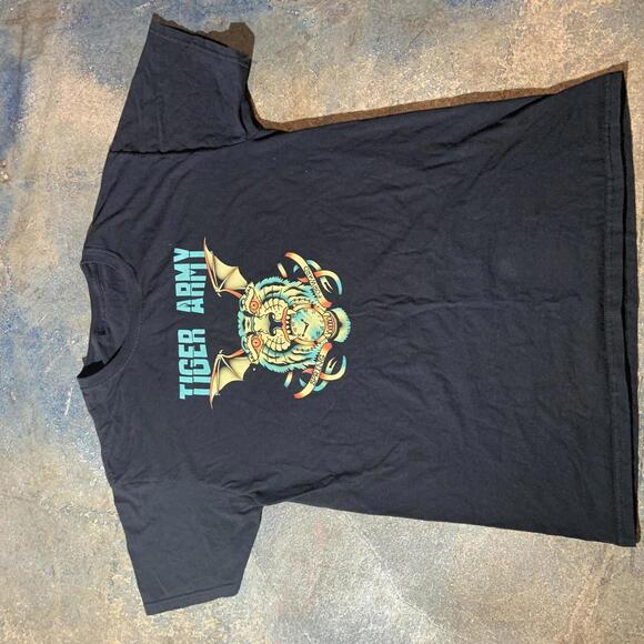 Tiger army preowned Medium T-shirt