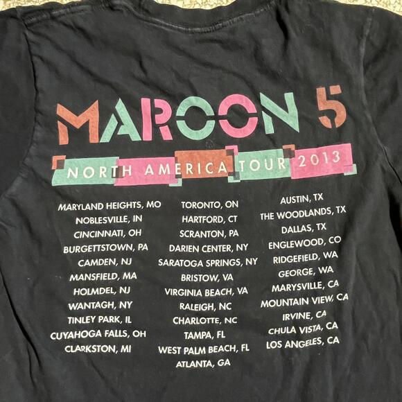 Maroon 5 PreOwned Small Band TShirt
