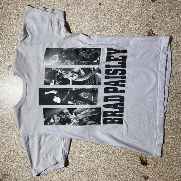Brad Paisley Medium Graphic Preowned T-shirt