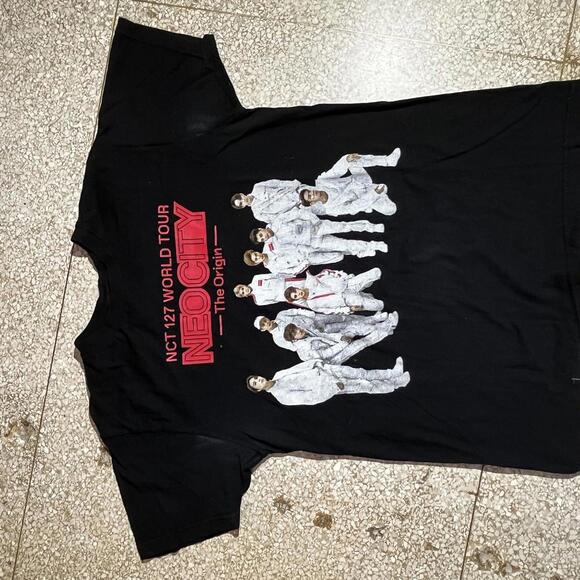 Neo City Preowned Large Band T-shirt