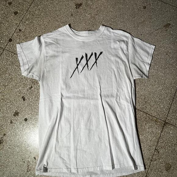 XXX Preowned Medium Band T-shirt