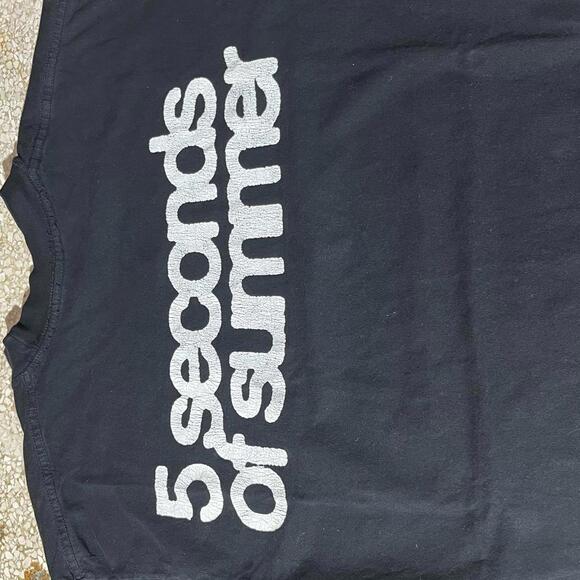 5 seconds of summer Preowned Medium Band T-shirt