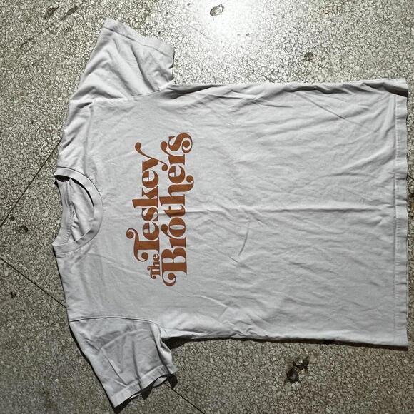 The Teskey Brothers preowned Medium Band T-shirt