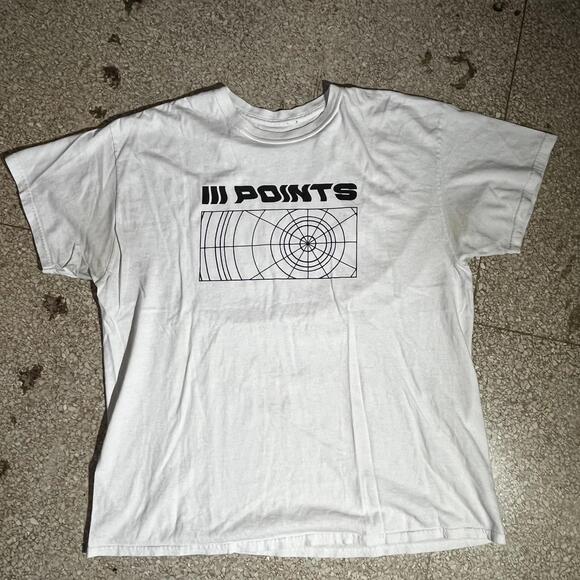 III Points Preowned Large Band T-shirt