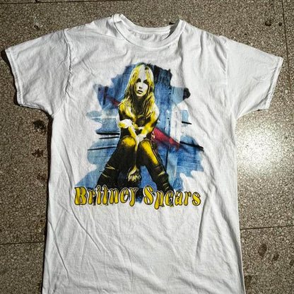 Britney Spears Preowned Medium Band T-shirt