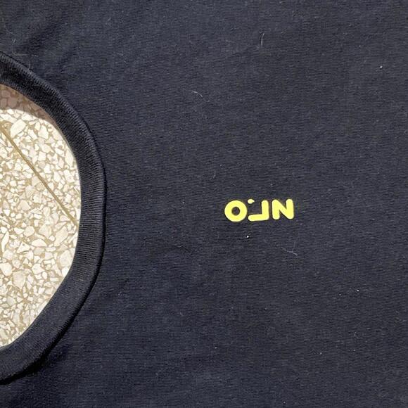 BTS Preowned Large T-shirt