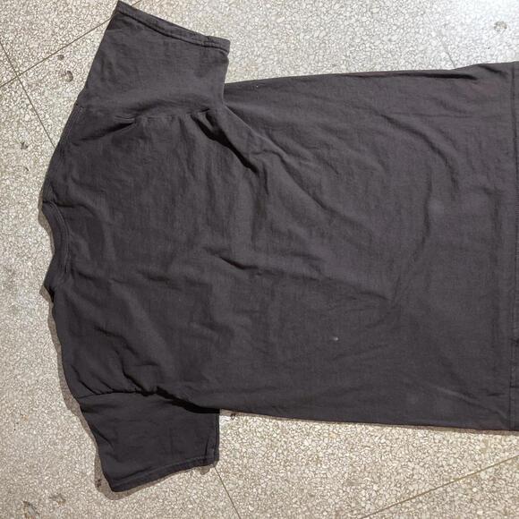 The sword Preowned Large T-shirt