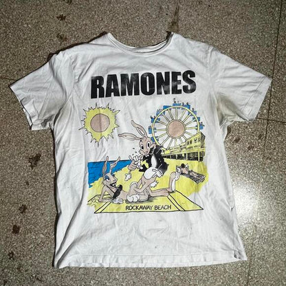 Ramones Preowned Large Band T-shirt