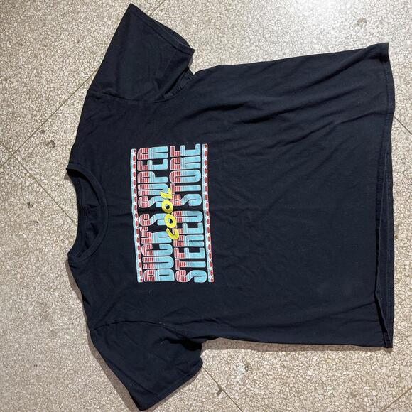 Bucks Super Cool Stereo Store preowned Large T-shirt