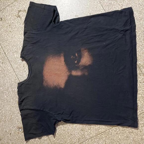 The weekend distressed Preowned Large T-shirt