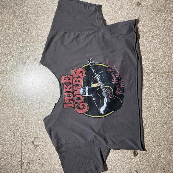 Luke Combs PreOwned 2XL Band tshirt